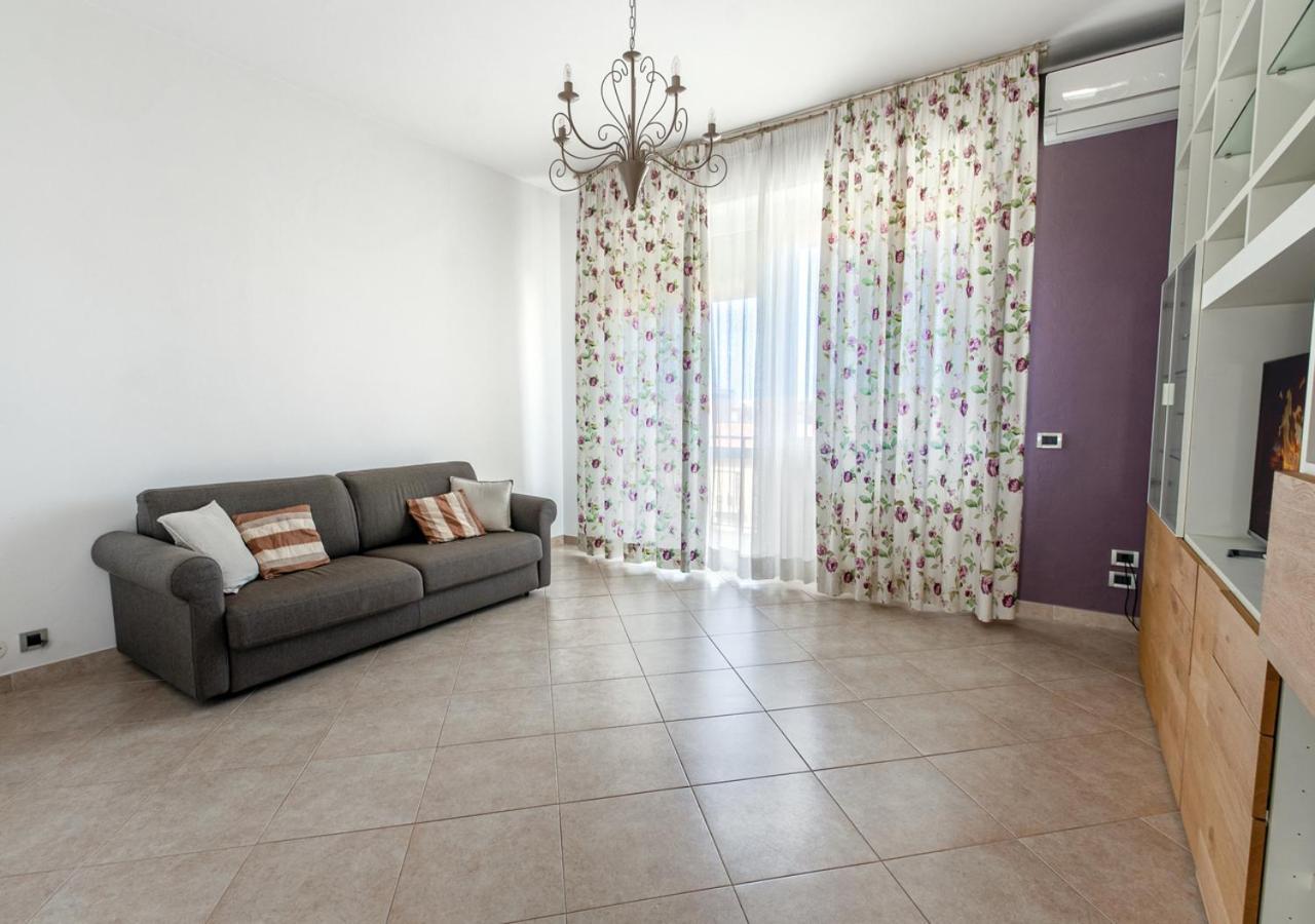 Luxury House Near Train Station Appartement Livorno Buitenkant foto