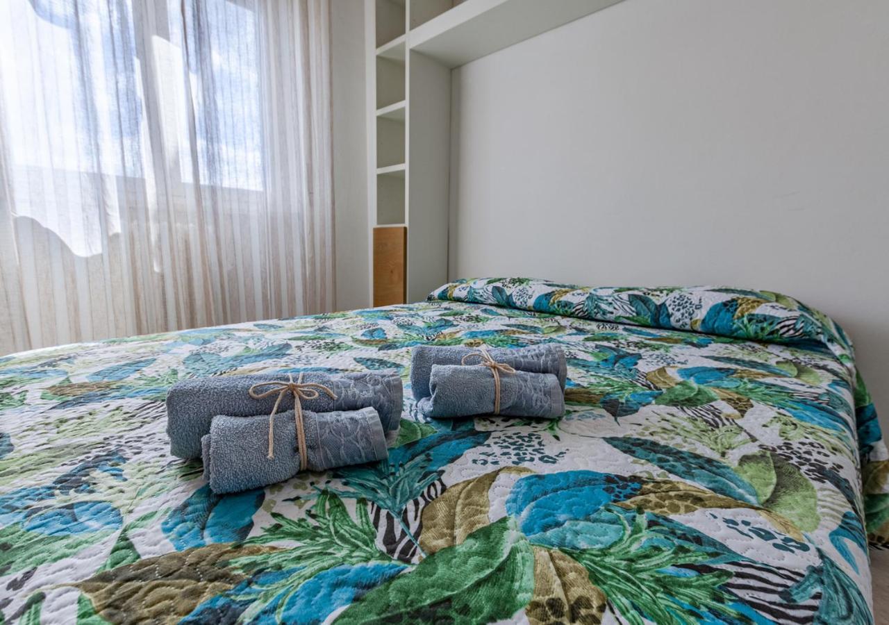 Luxury House Near Train Station Appartement Livorno Buitenkant foto